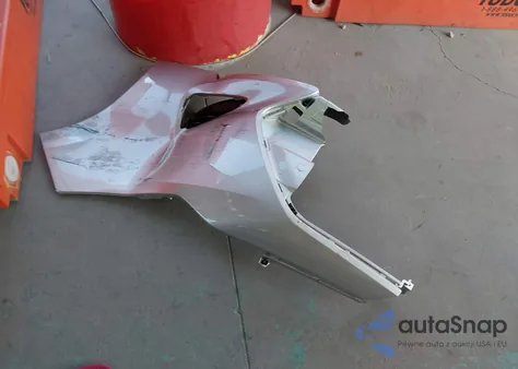 2018 Toyota Corolla Le from USA, damaged, VIN 5YFBURHE2JP779054